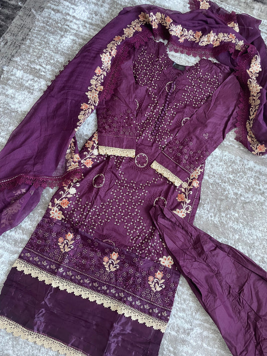 Purple Lawn (Emaan Adil Inspired)